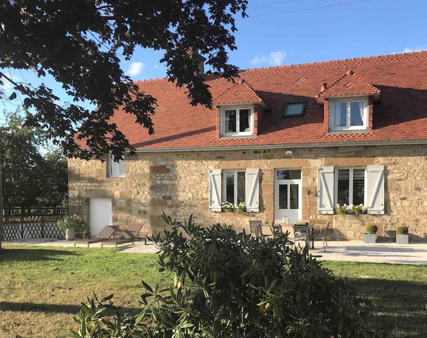 Gite Ferme Cidricole Et Laitiere Villa Magny-le-Desert Exterior photo